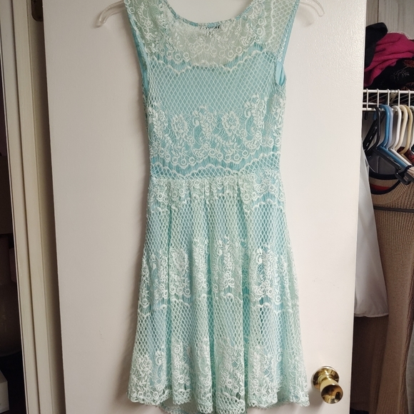 Charlotte Russe Dresses & Skirts - 🌸🌸 OBO 🌸Charlotte Russe size small summer dress